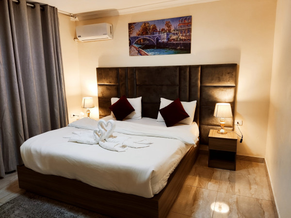 Golden Hotel